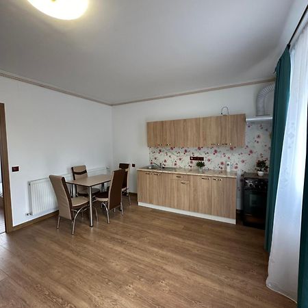 Apartament Pruneanu Cîmpia Turzii Exterior foto